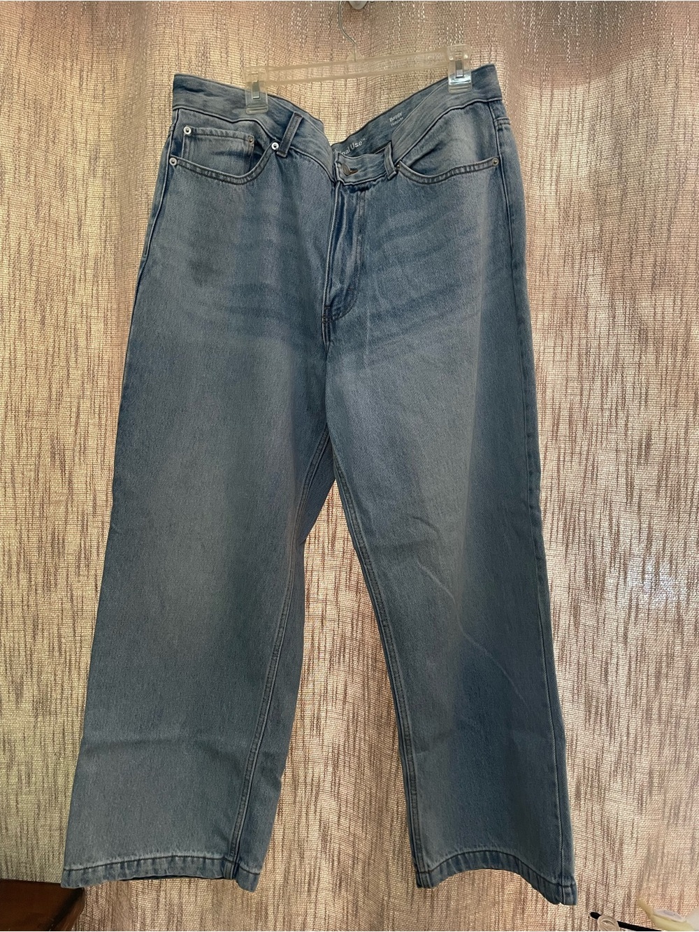 Woman’s  Straight-Leg Jeans in light blue